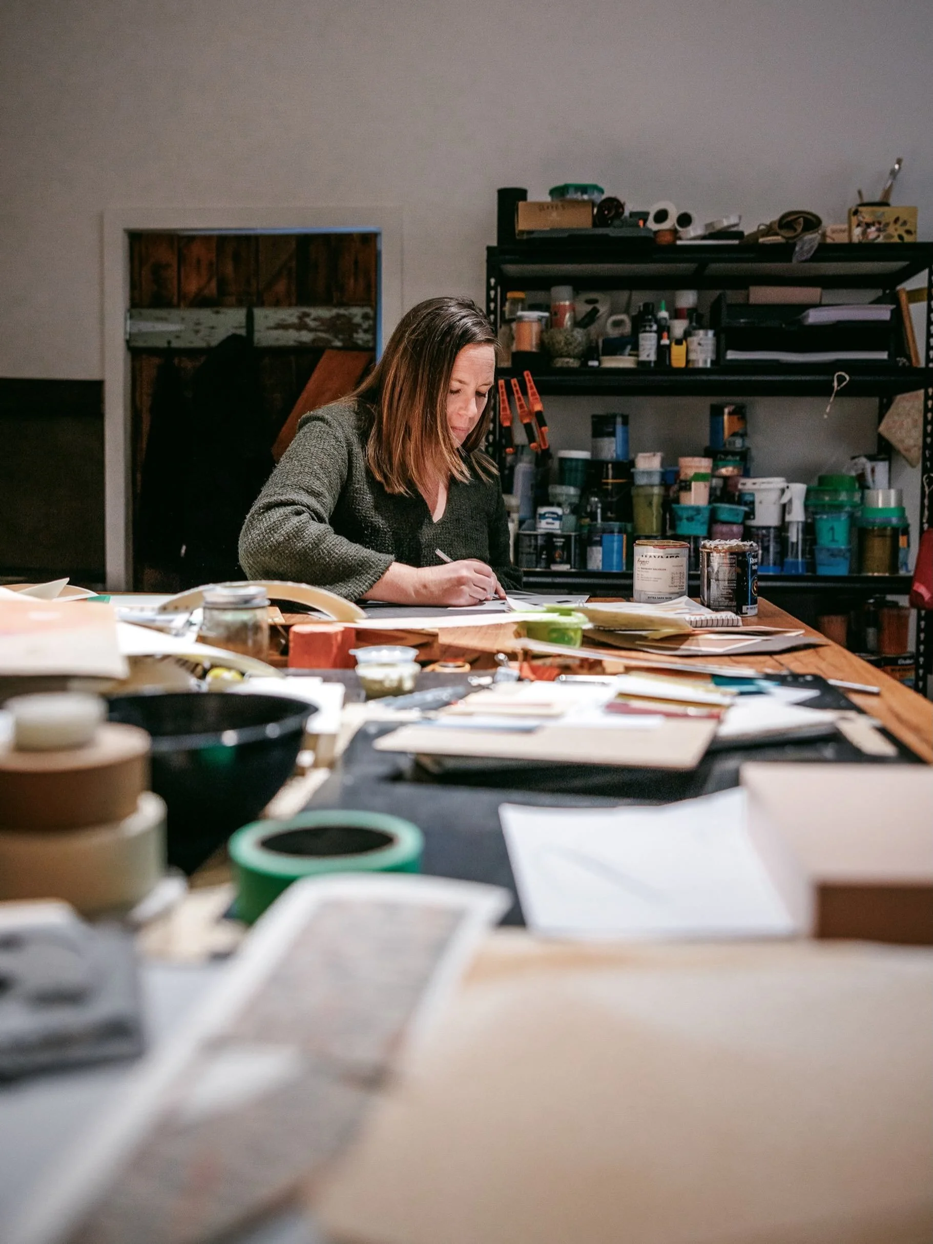 Because my last two posts were of extremely talented local artists, I&rsquo;m going to post a third, because good things happen in 3&rsquo;s right?
This was taken last year of @kirrilyanderson 
I absolutely love photographing fellow artists and creat