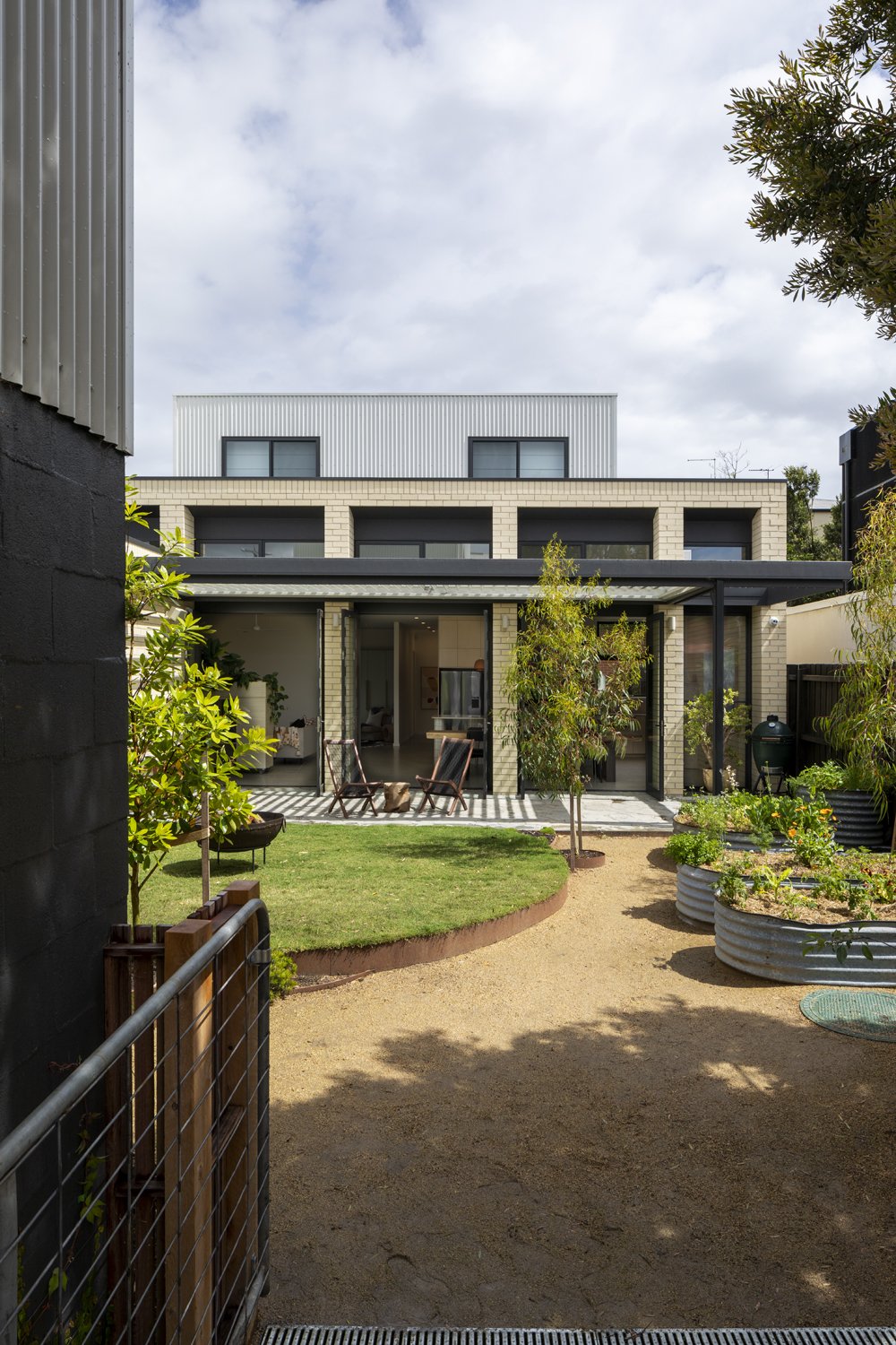  Secret Garden House Amiconi Architects Obake Gardens Pip+Coop 