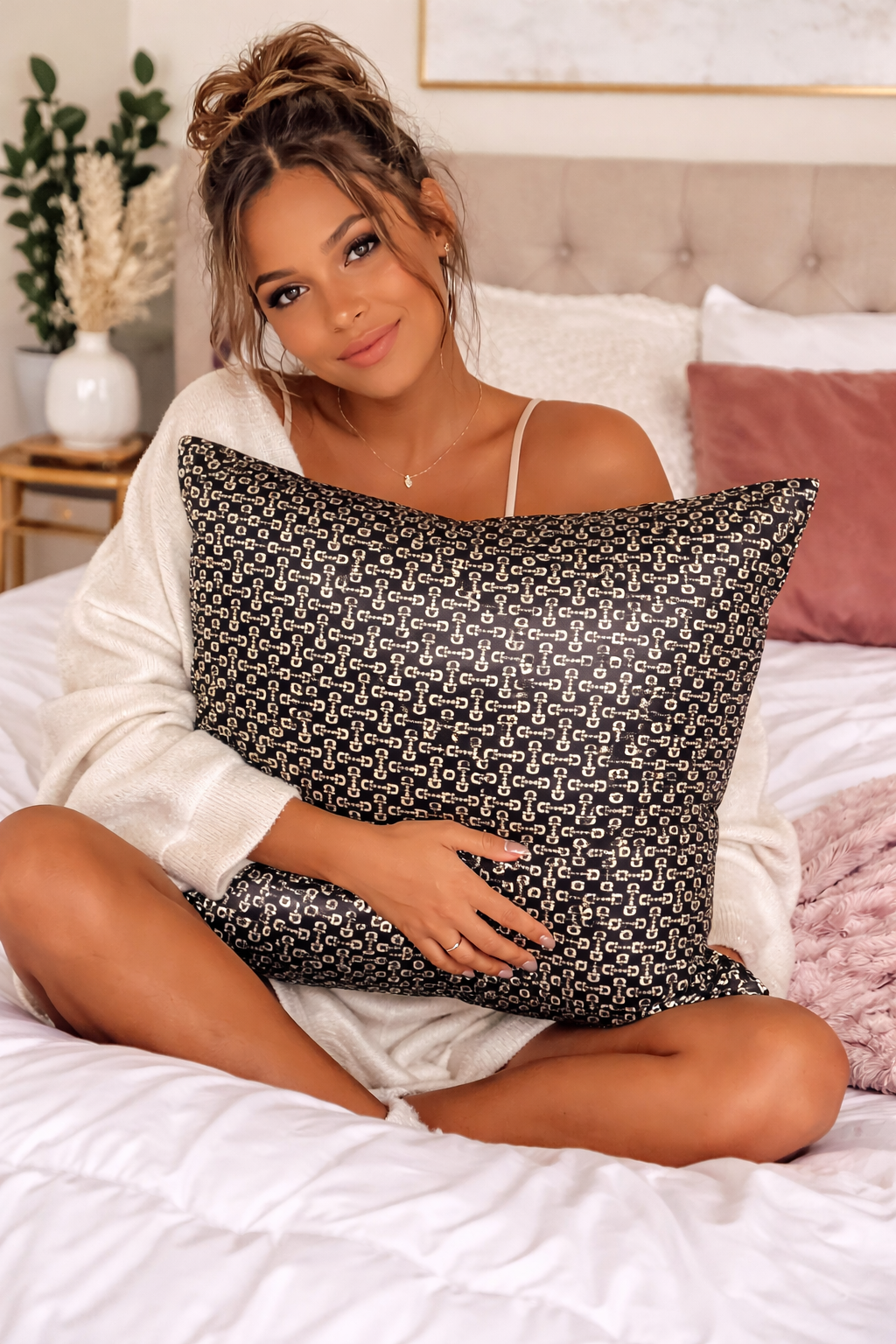 "Magnetic" Silky Satin Pillowcase