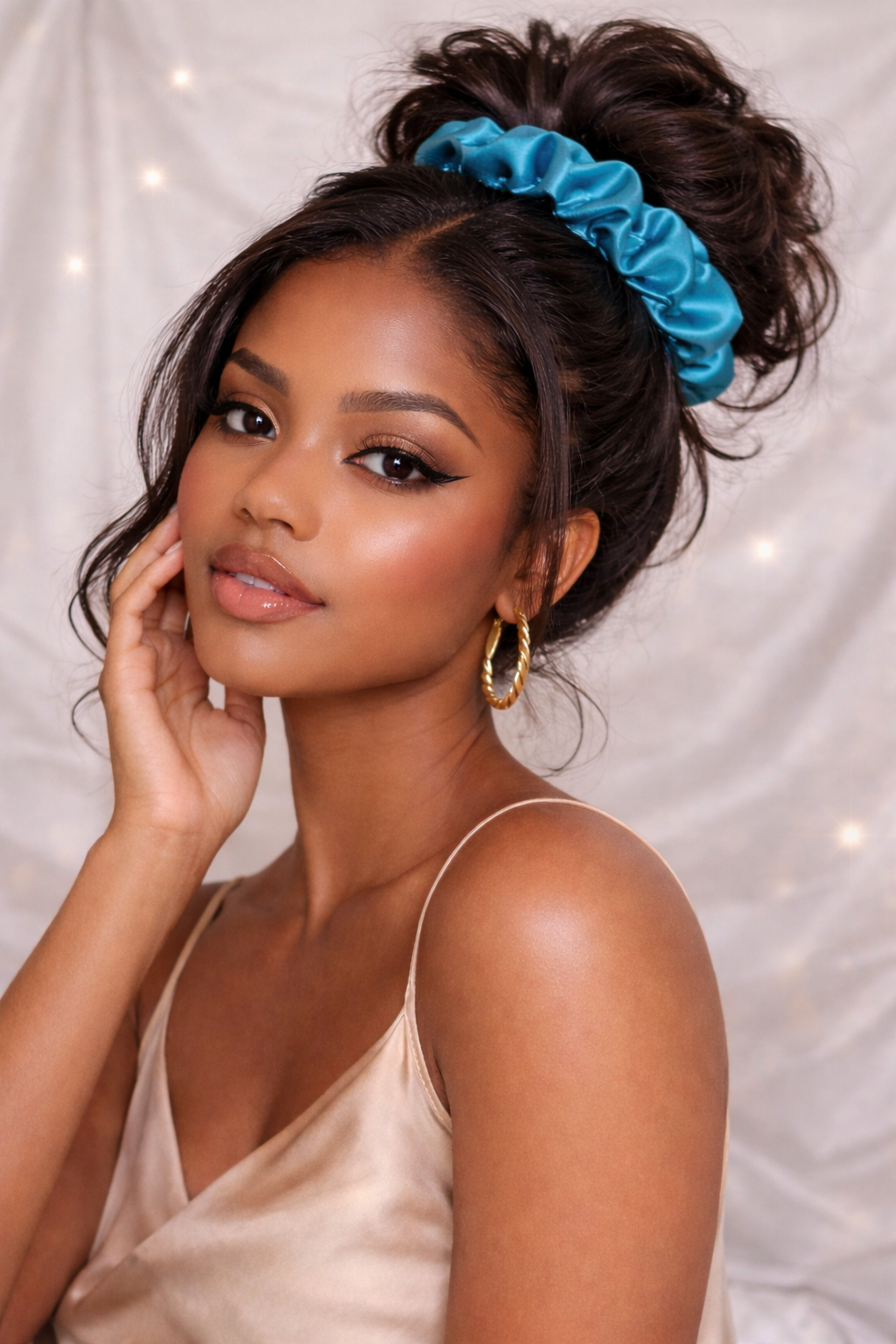 Peacock Teal Scrunchie.png