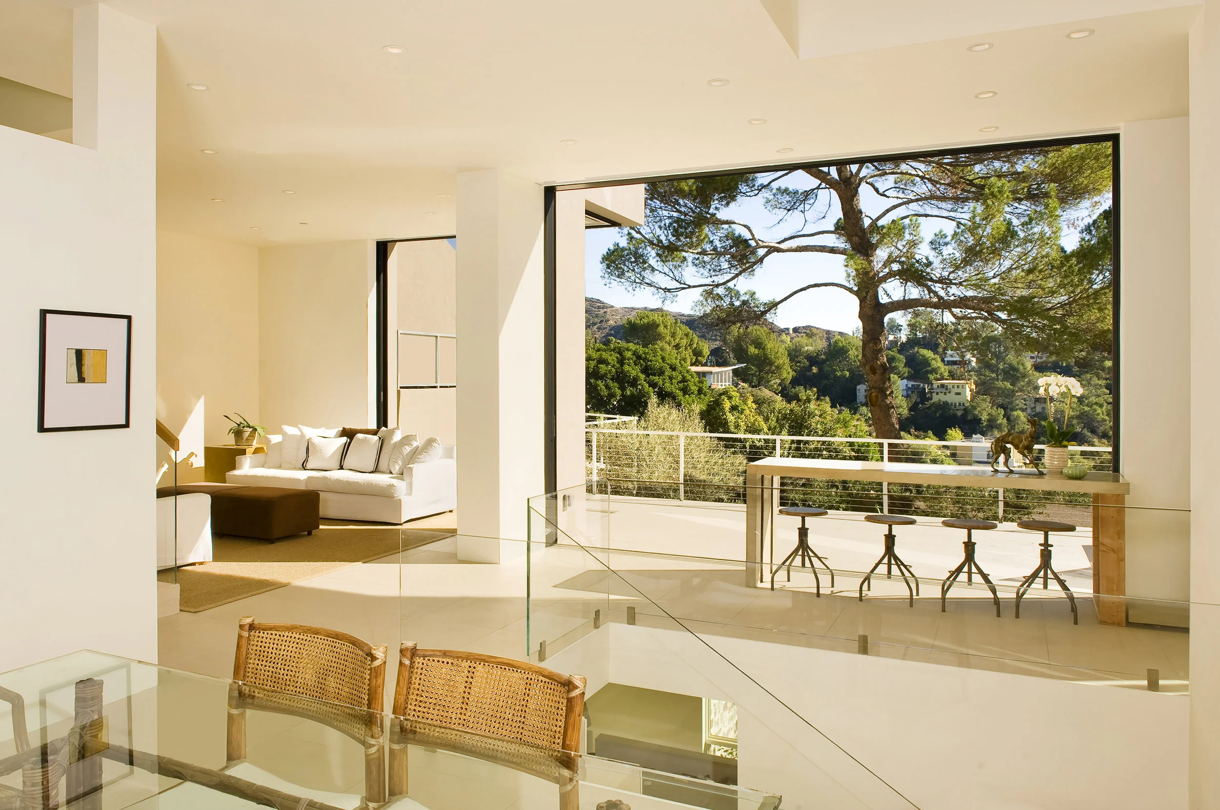 1_LivingRoom_.jpg