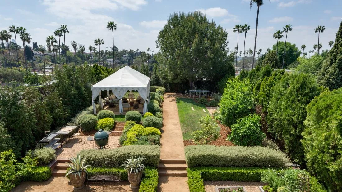 la-fi-hotprop-echo-park-monument-20170417-phot-021.jpg