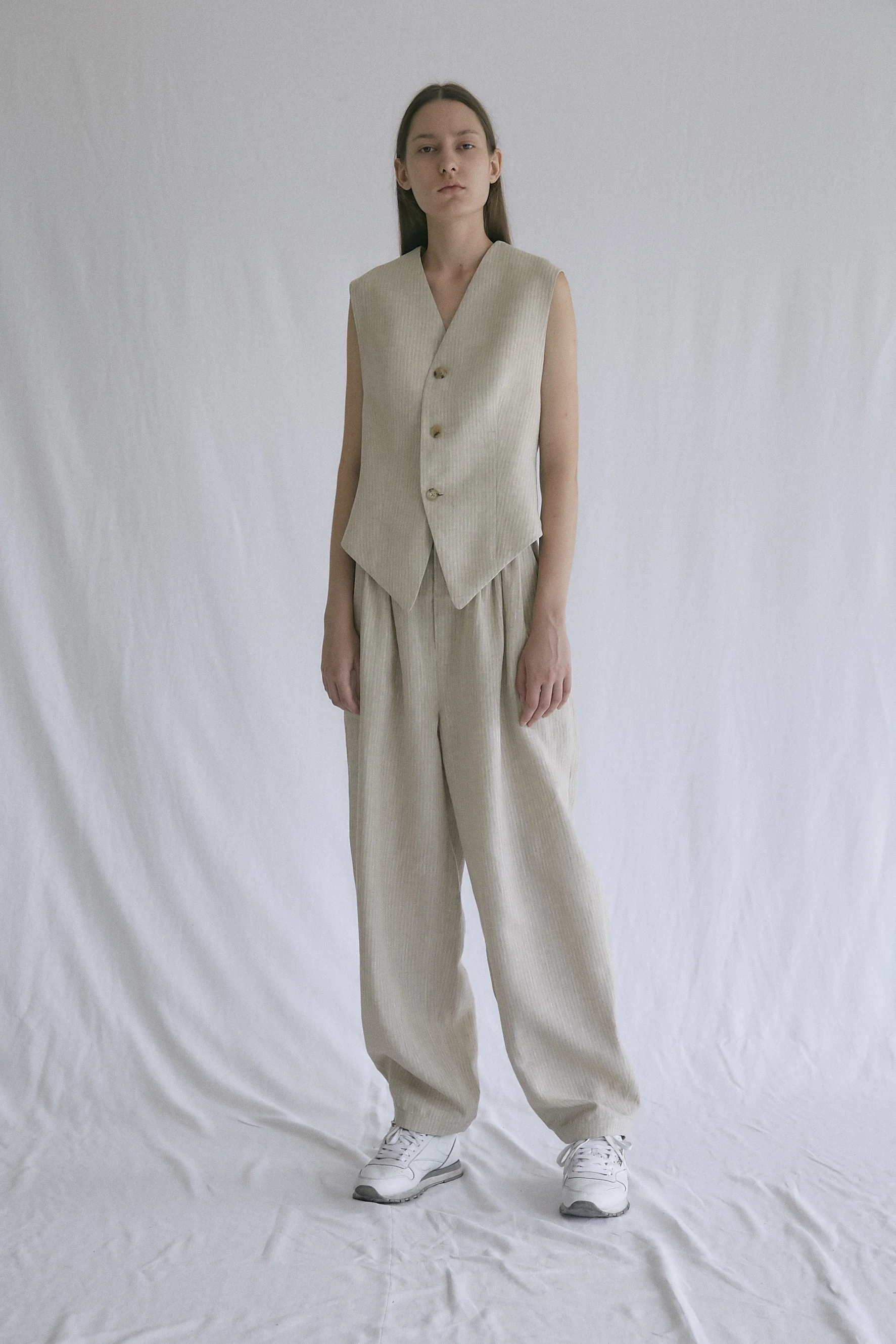 vest01.jpg