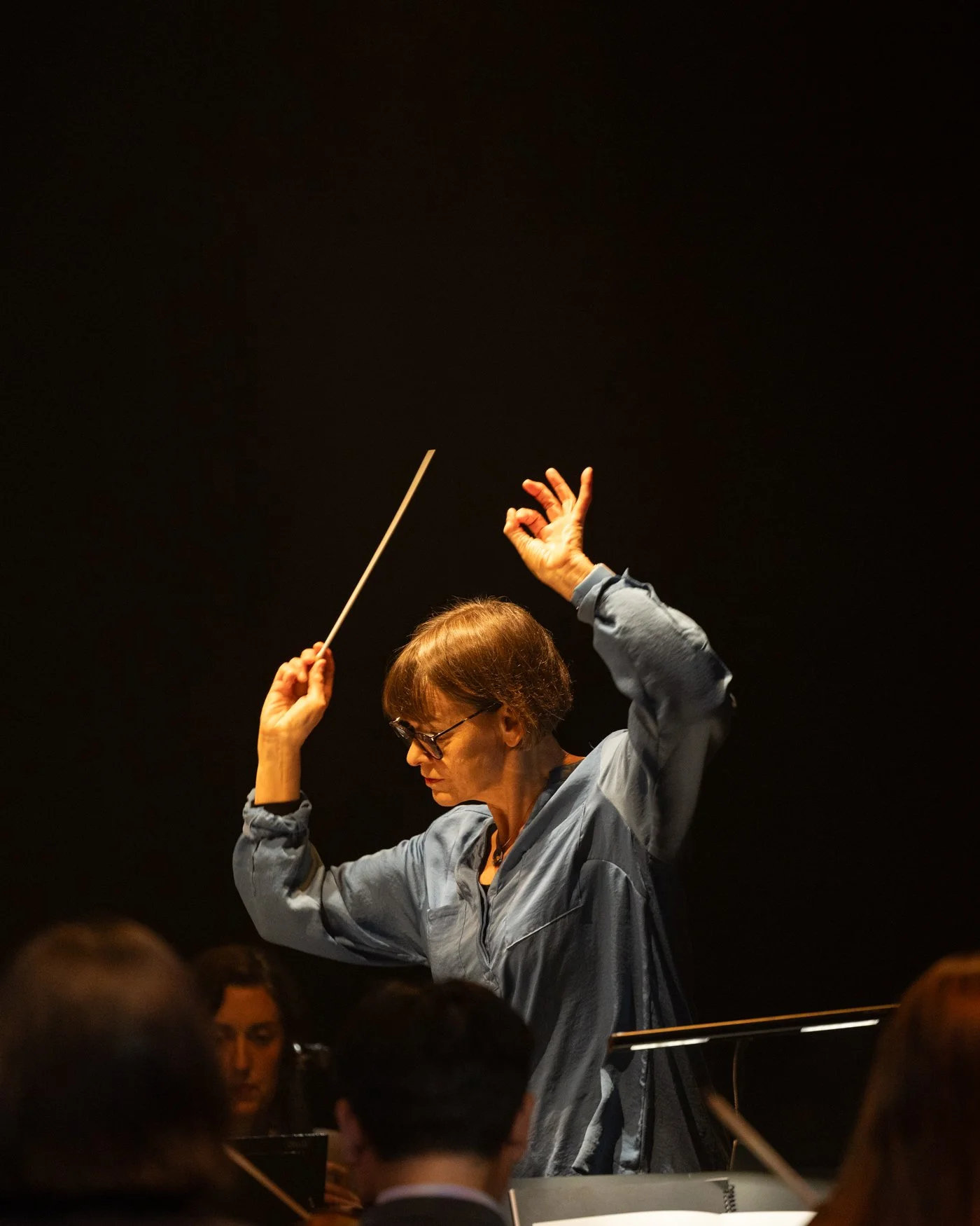 ORCHESTRA VICTORIA