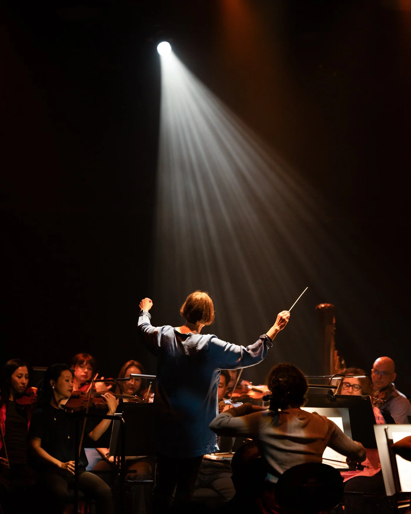 ORCHESTRA VICTORIA