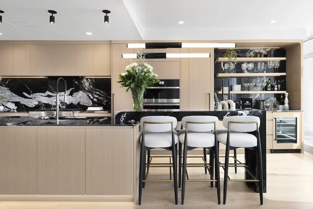 2026_Alberni2_Kitchen_Dining room_9000x300dpi_020.JPG
