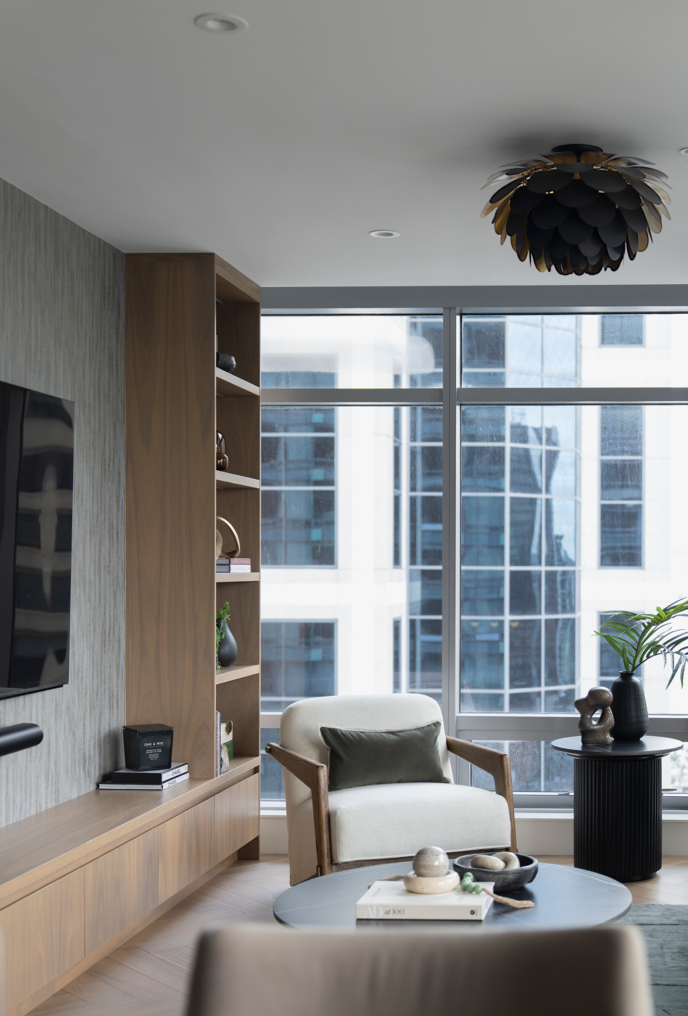 2026_Kaluinteriors_Alberni_3_9000x300dpi_NB_36 1.png