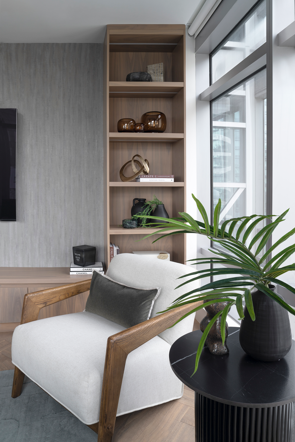 2026_Kaluinteriors_Alberni_3_9000x300dpi_NB_37 1.png