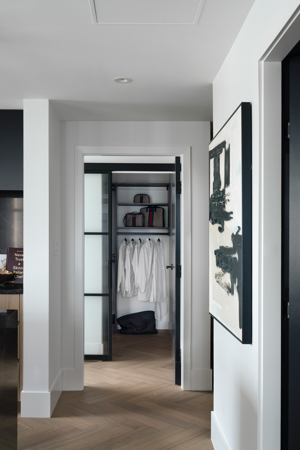 2026_Kaluinteriors_Alberni_4_9000x300dpi_NB_46 1.png