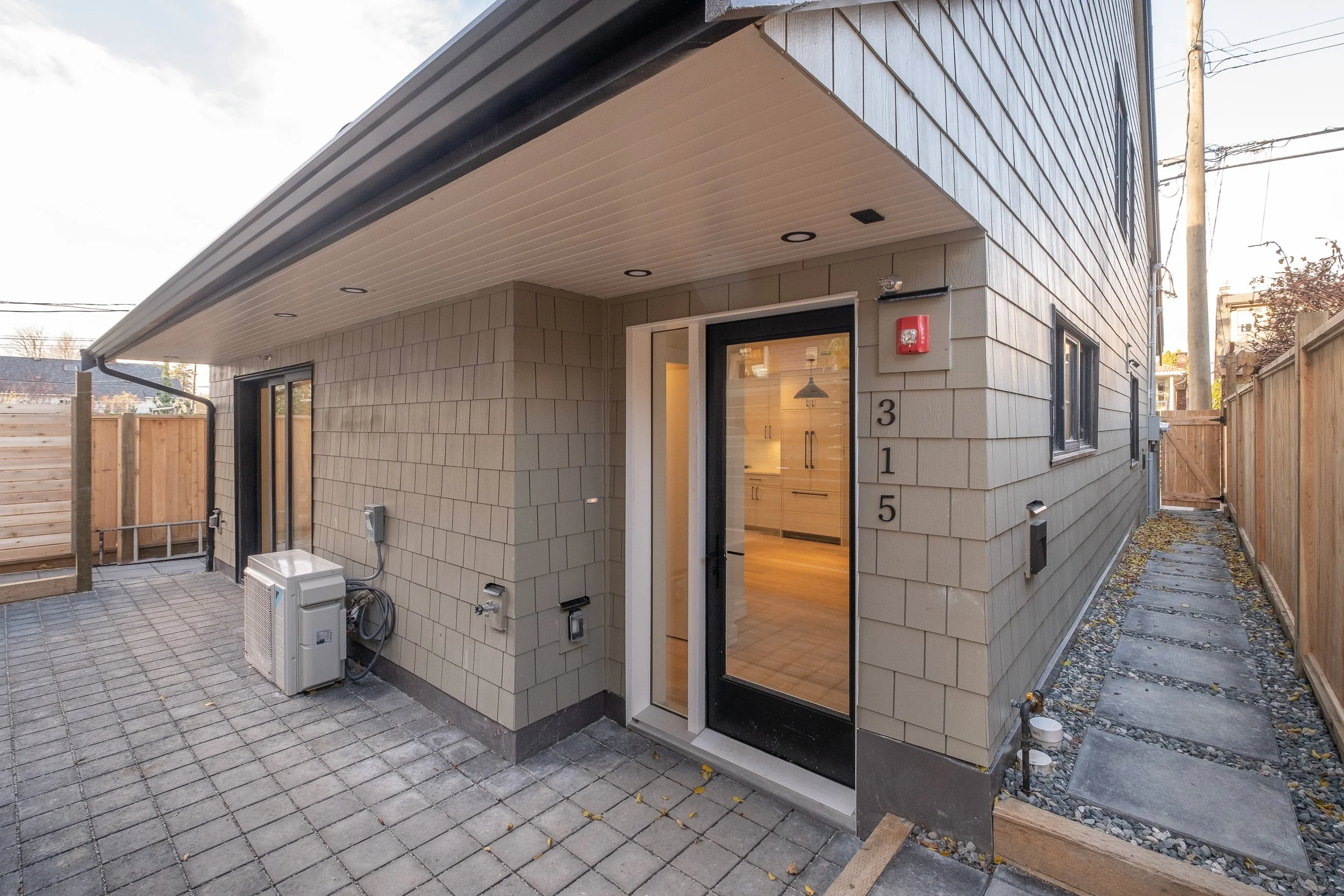 315-W-18th-Ave-360hometours-01.jpg