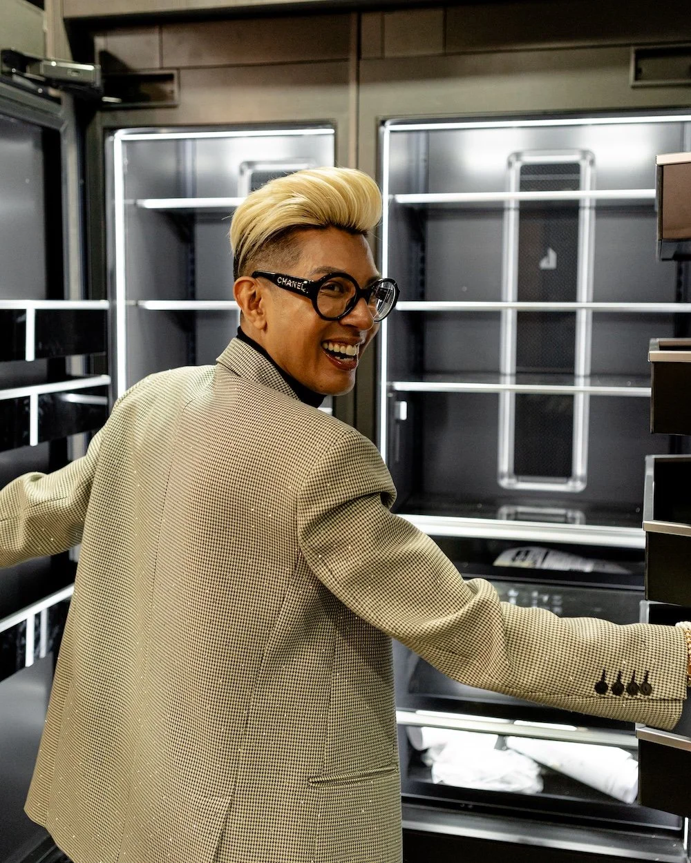 ALEEMKASSAM-LIVINGLUXDESIGNSHOW-JENNAIRSHOWCASE-APR2024-KATRINROX-030.jpg