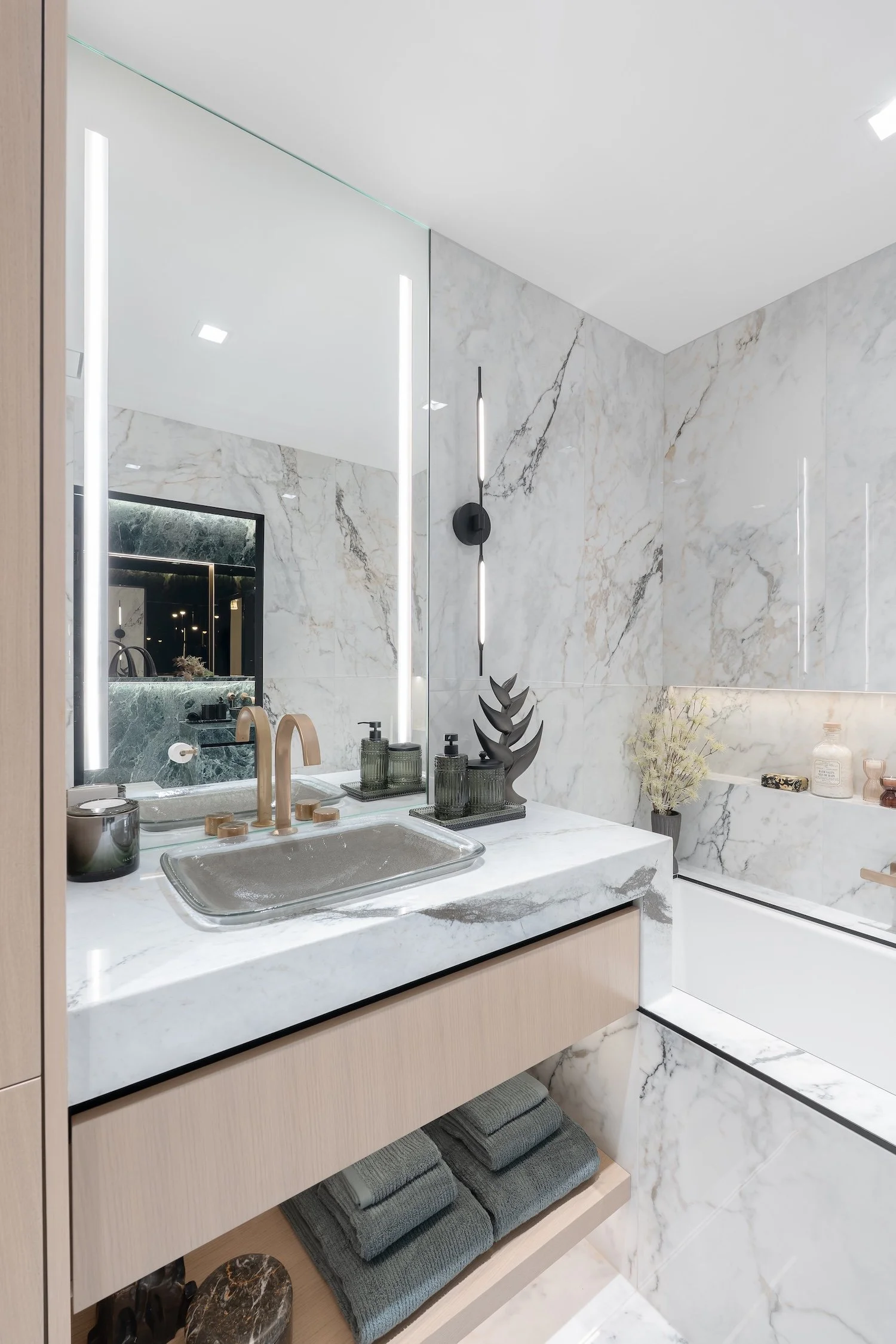 1228 Homer Street Vancouver-13.jpg