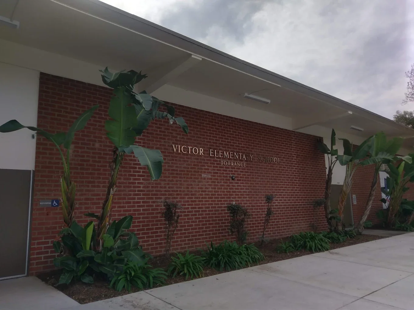 Victor 5th Grade Car Wash Fundraiser