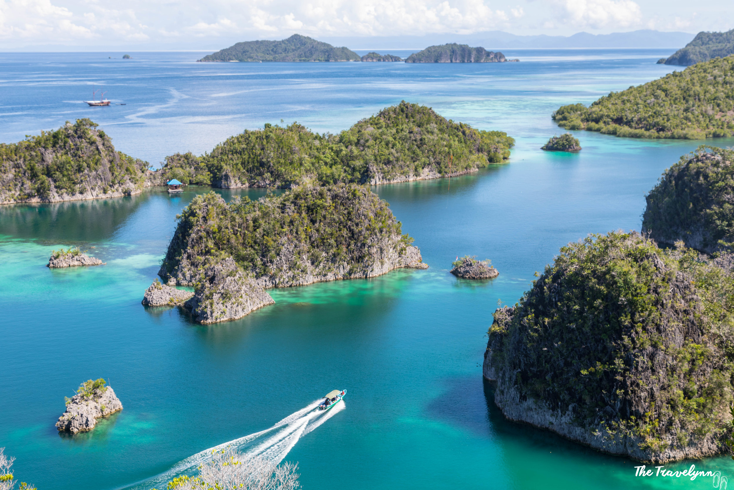 raja ampat tours