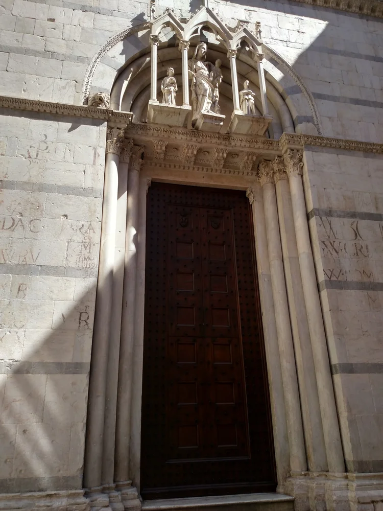 Pisa photograph 27