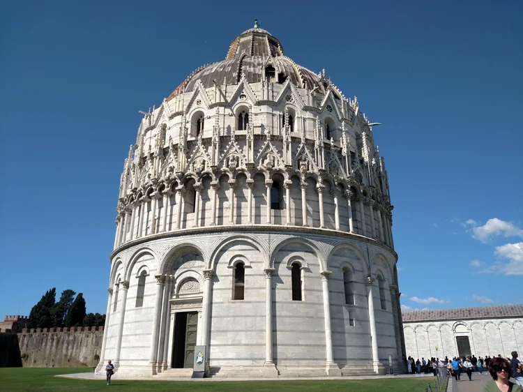 Pisa photograph 30