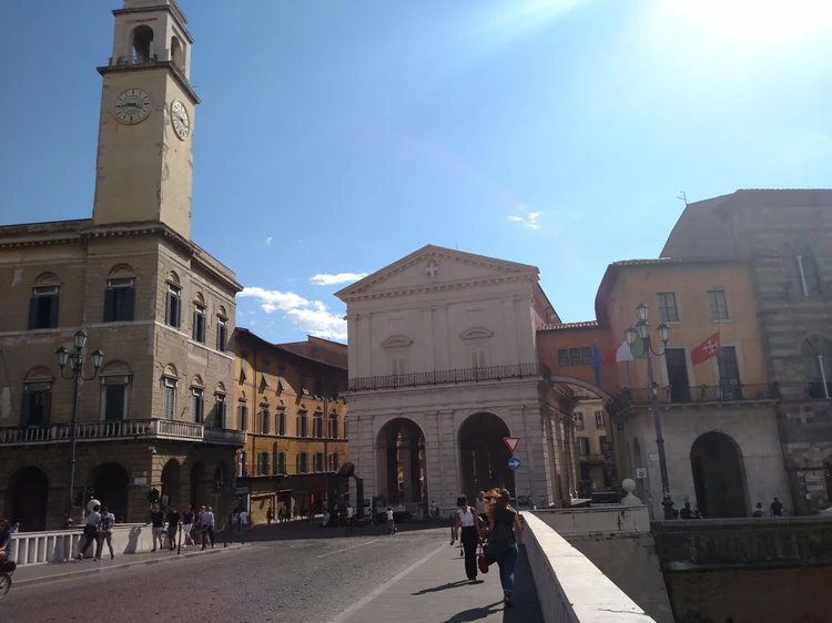 Pisa photograph 19