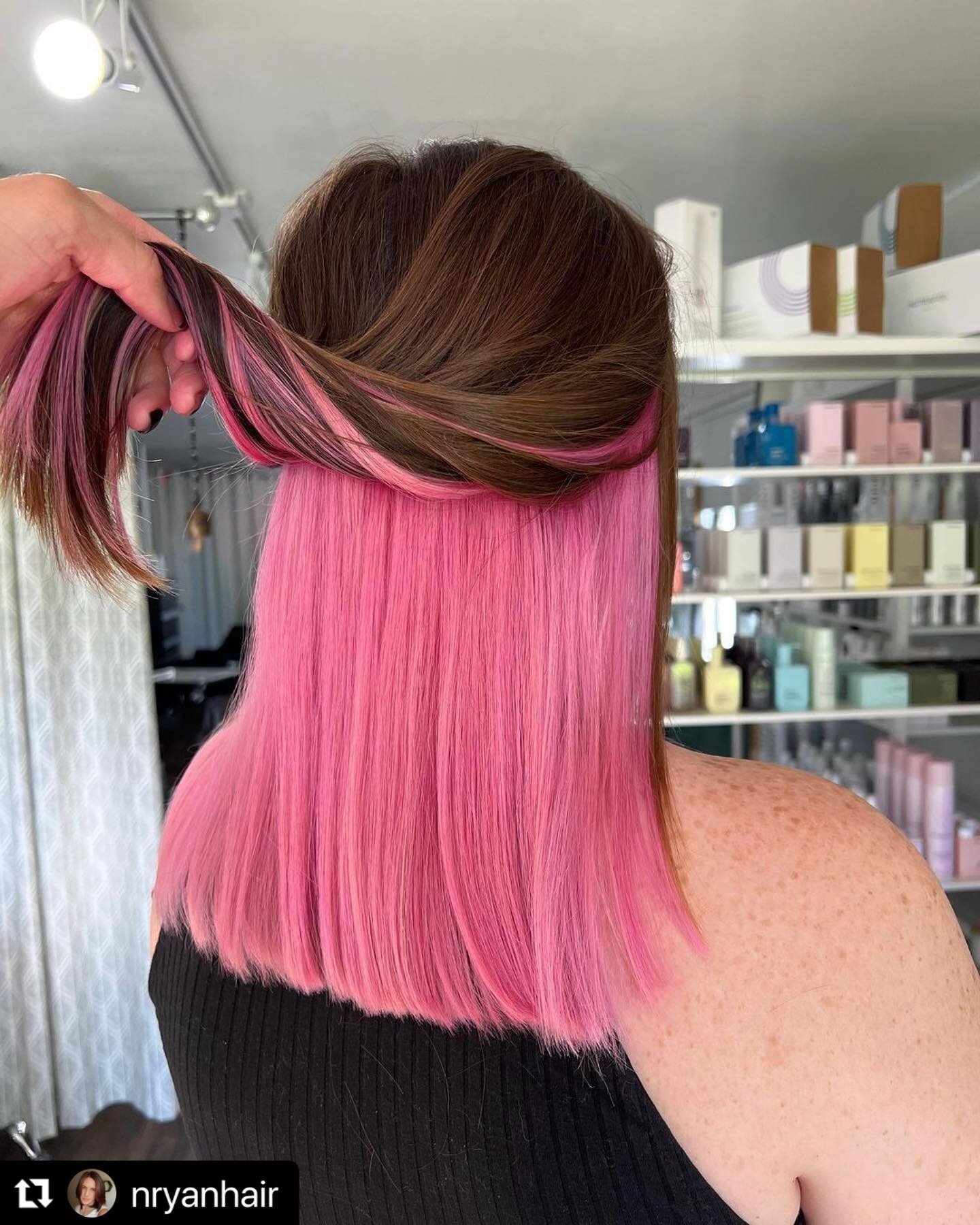 Nick @nryanhair will help you express yourself in whatever color makes you feel beautiful 💗🤎 
Book with him today! 
&bull; &bull; &bull; &bull; &bull; 
#austinhairstylist #layerbeautyboutique #austinhair #austinhaircolorist #bubblegum #beautybabe #