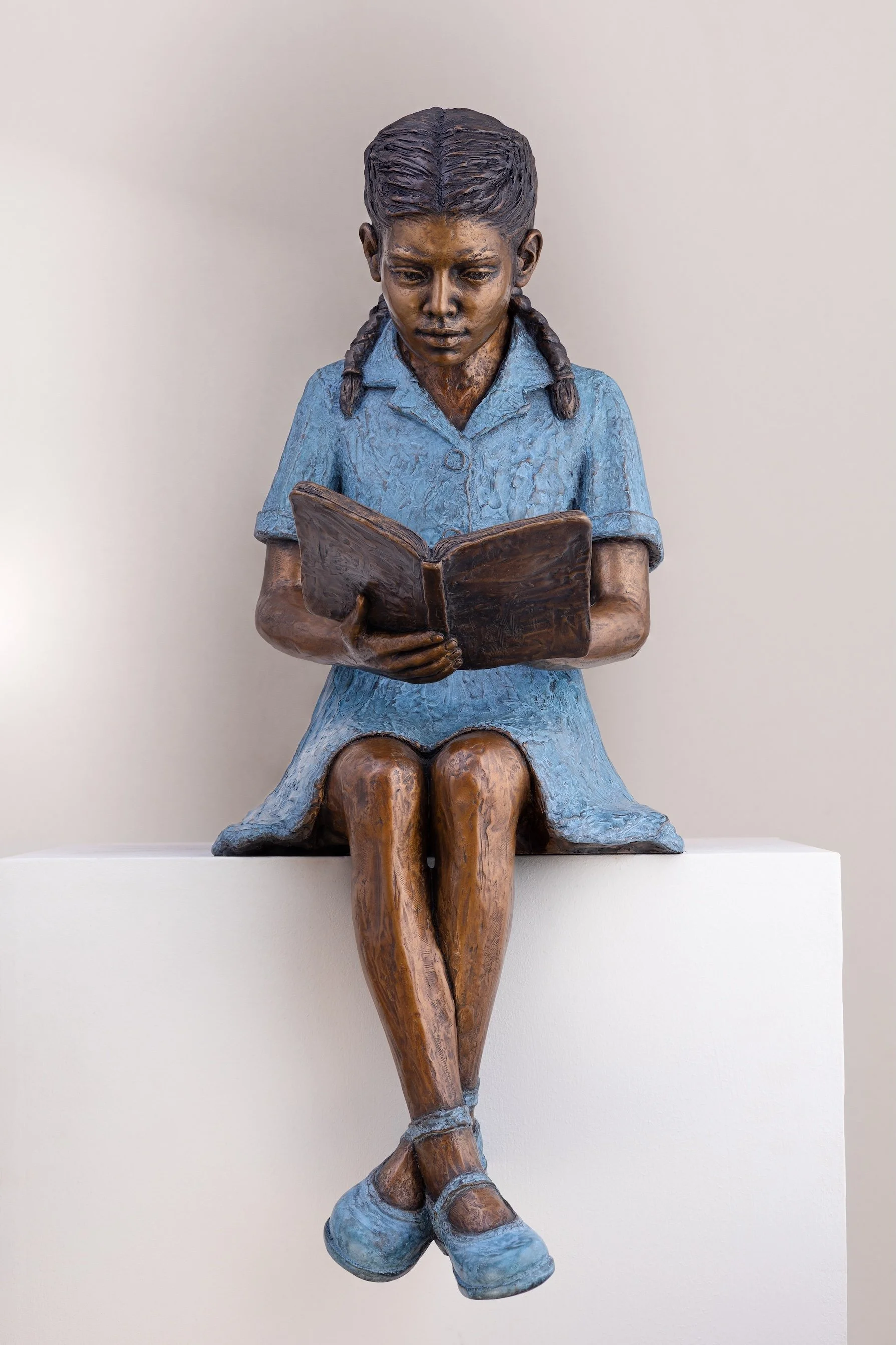 Marieke Prinsloo-Rowe ' The Reader%22 maquette bronze sculpture front.jpg