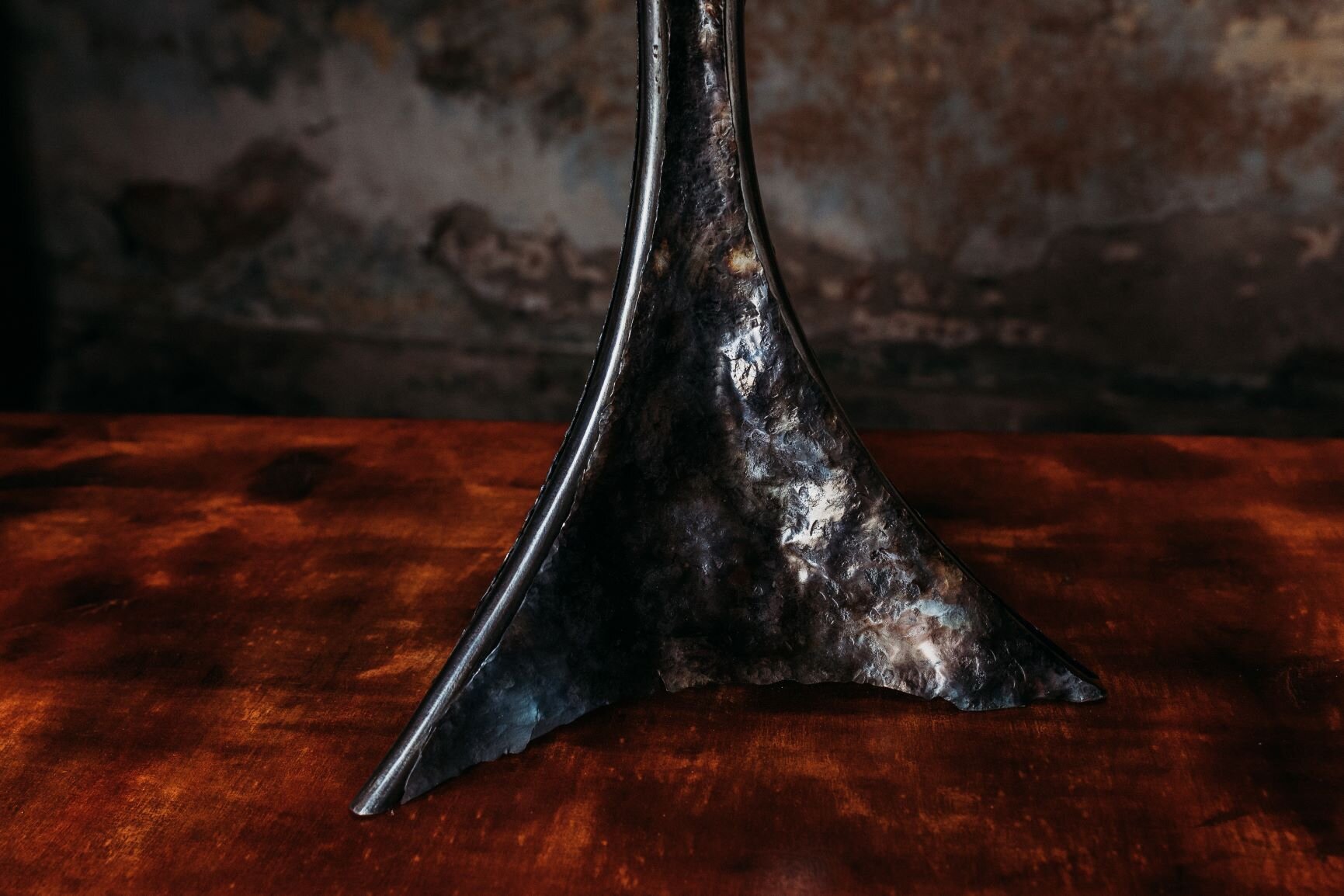 steel shroom table lamp close up, Sculptural lighting