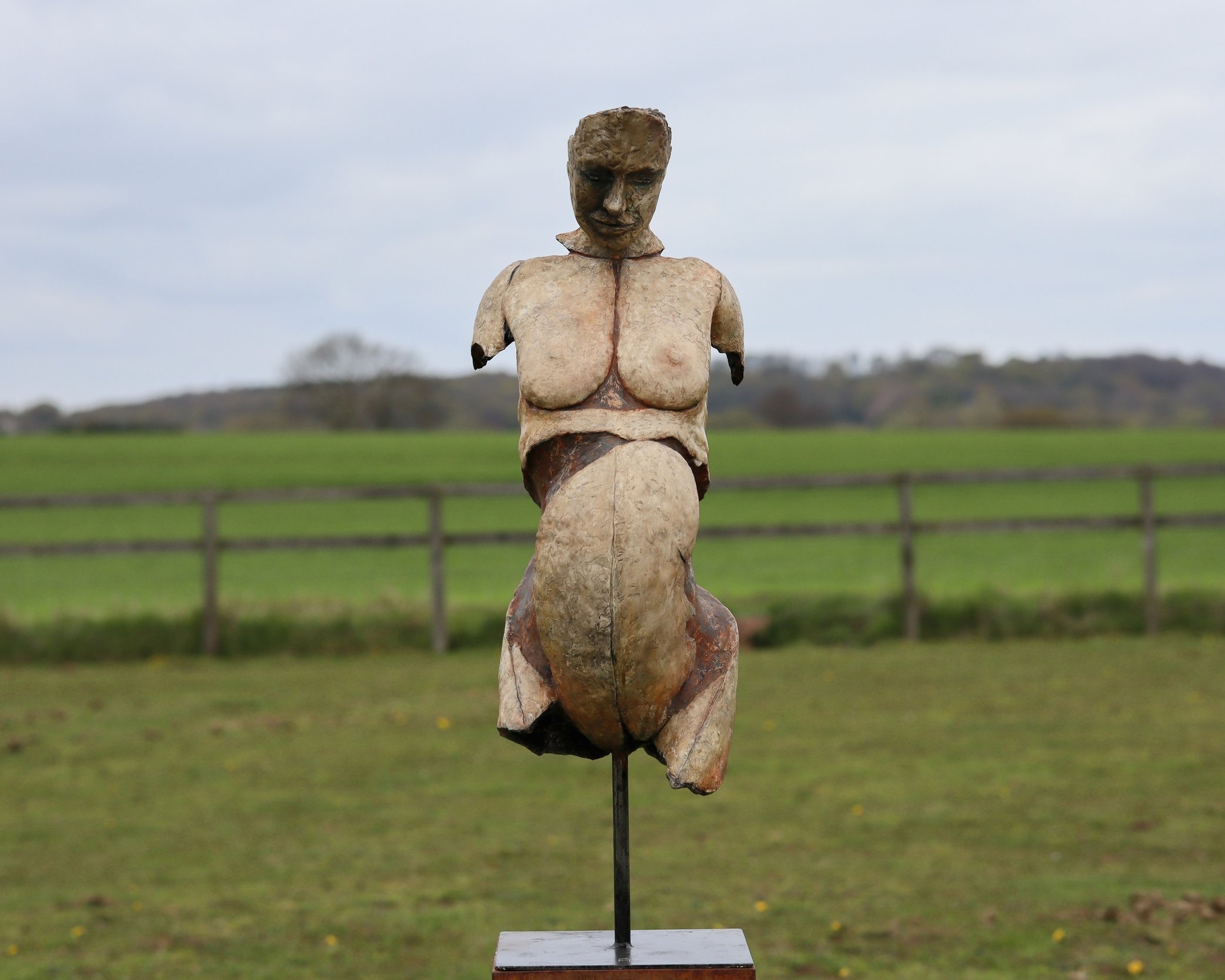 Pregnant mom Sculpture (Copy)
