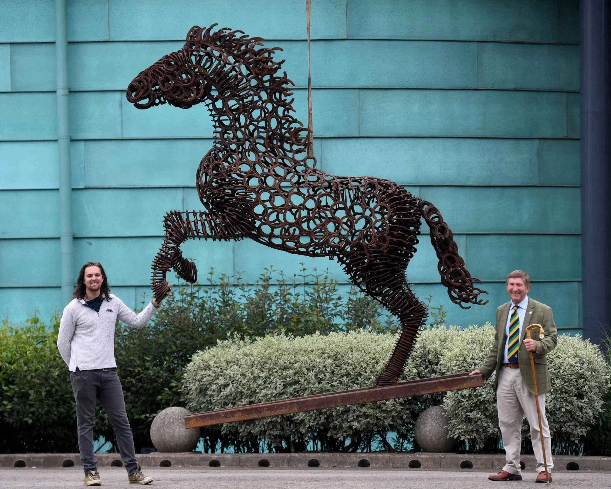 Sculptor+Ollie+Holman+and+Show+Director+Charles+Mills+with+Ollie%27s+Os+II+sculpture+at+the+Great+Yorkshire+Showground..jpg