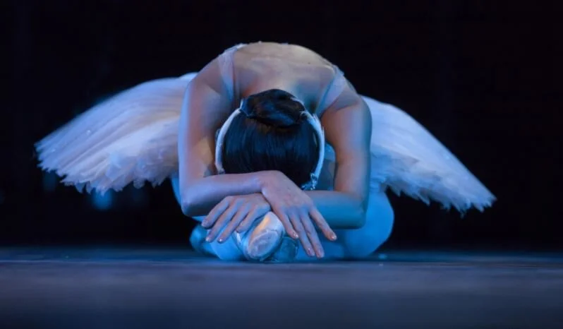 BallerinaLayingForward.JPG