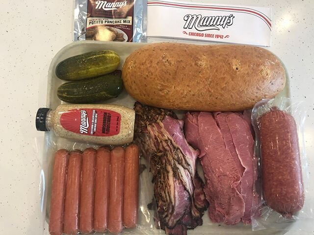Father's Day is around the corner and if you are looking for the perfect meal for dad, we a Manny's Father's Day Deli Kit! Order now for city and suburbs: Link in bio