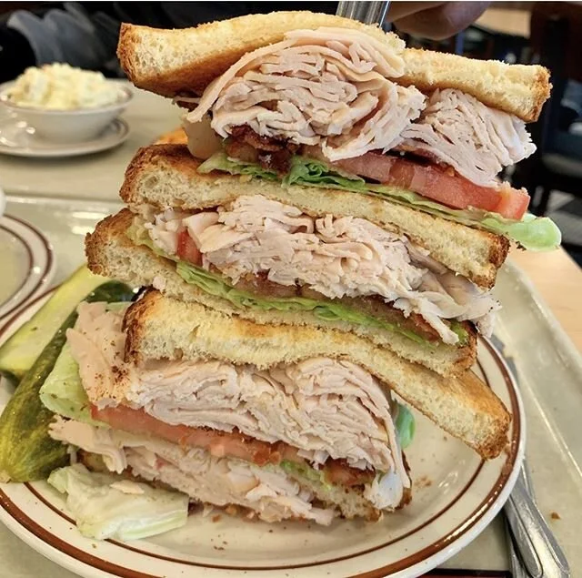 Eat me. 📸 by @sadiehill