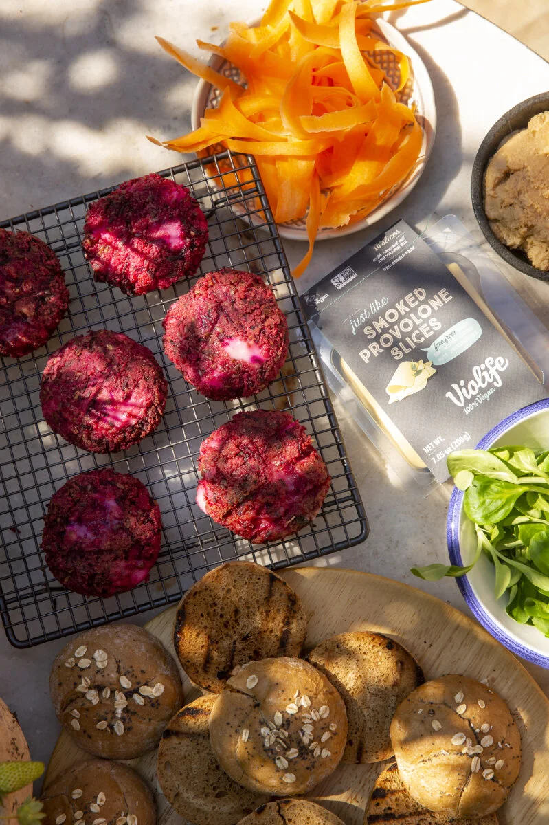 Violife_feta beetroot burger_14.JPG
