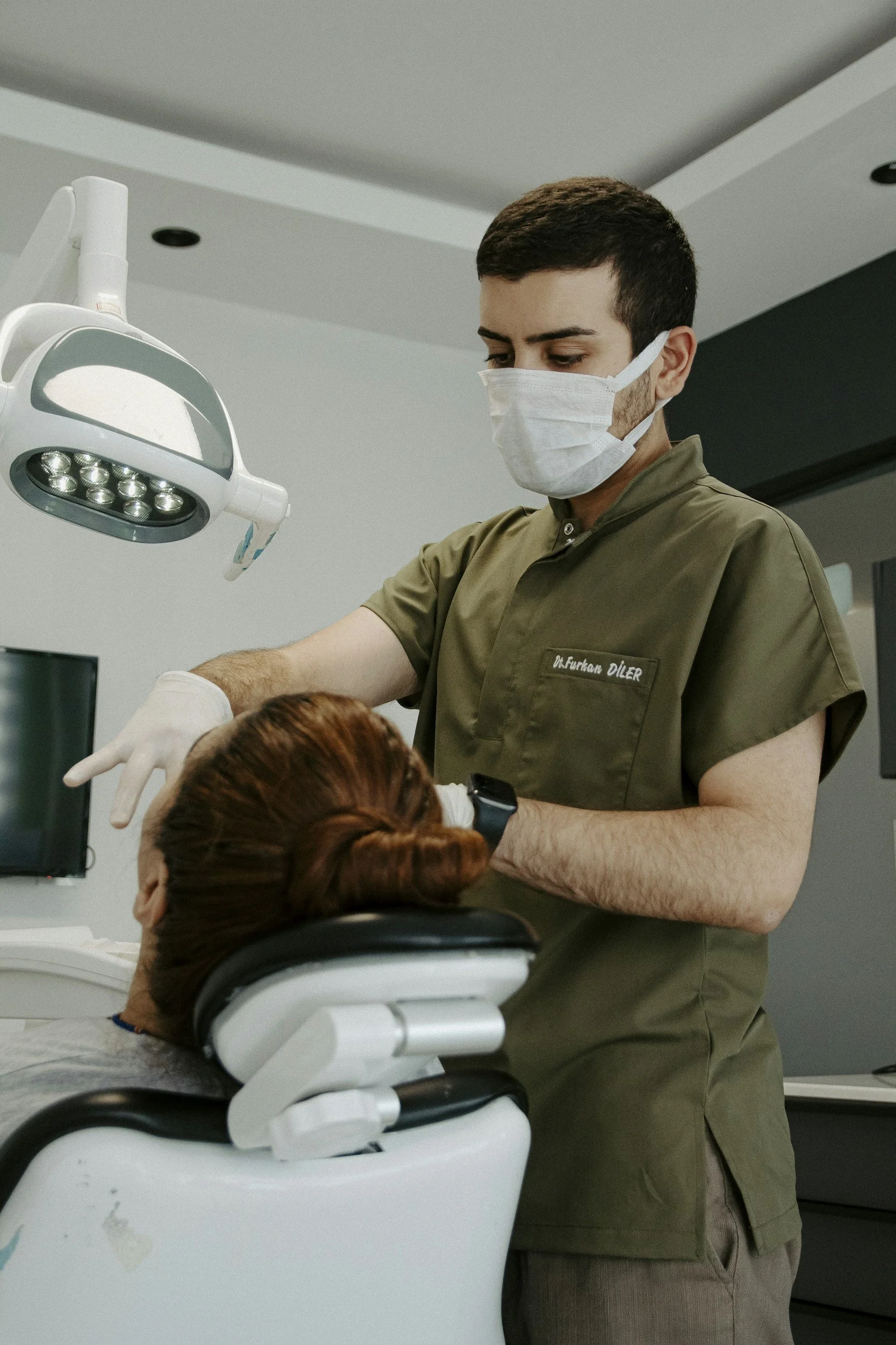 What Is a Dental Emergency? When to Call and When to Wait