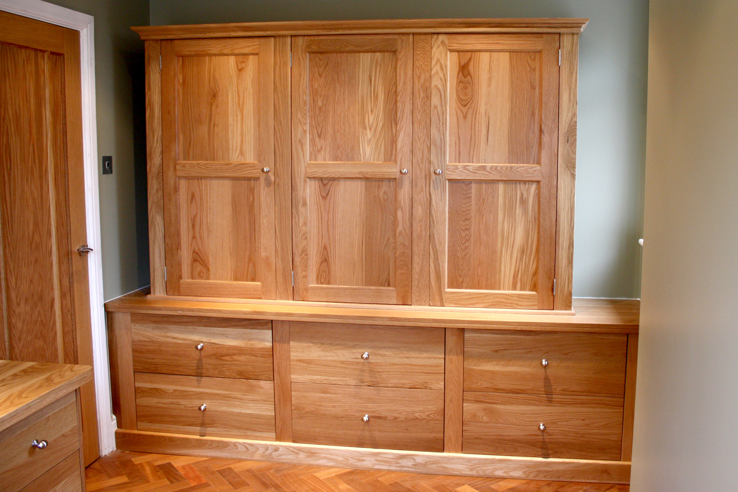 Reith's Furniture - custom bedroom furniture