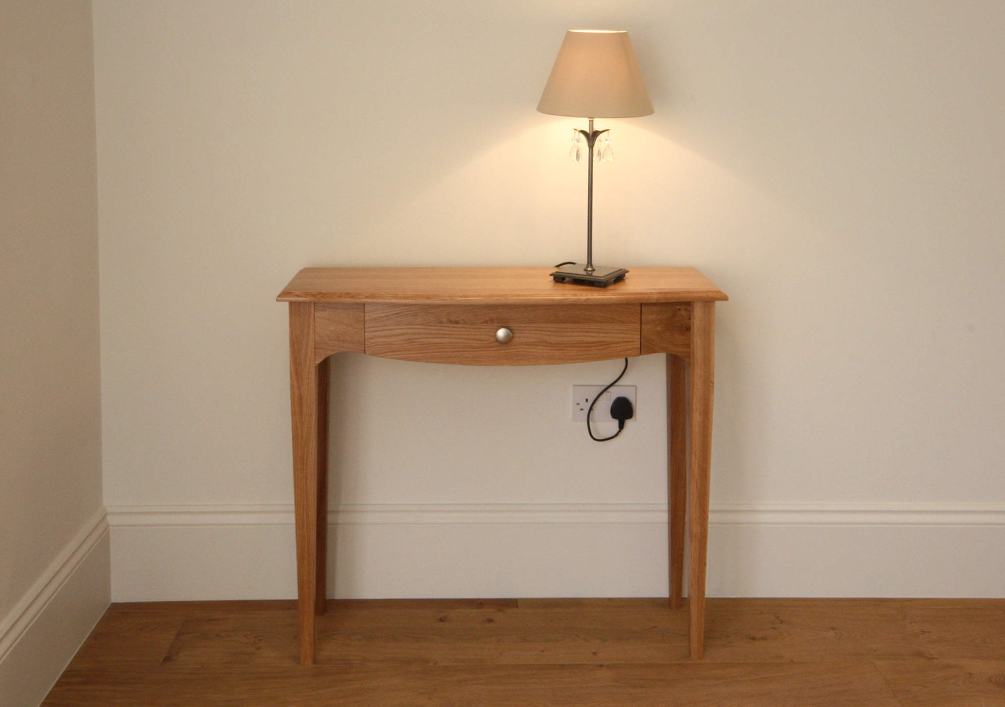 Reith's Furniture - bespoke lounge and dining room furniture