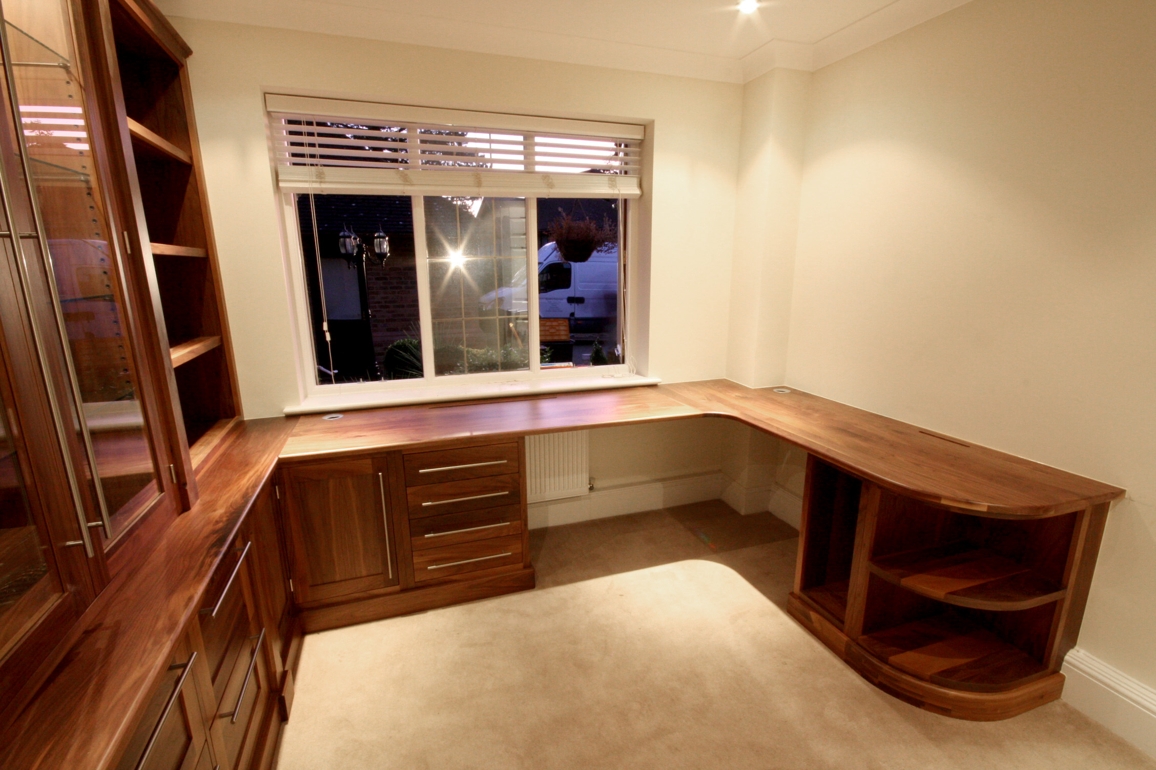 Reith's Furniture - custom office interiors