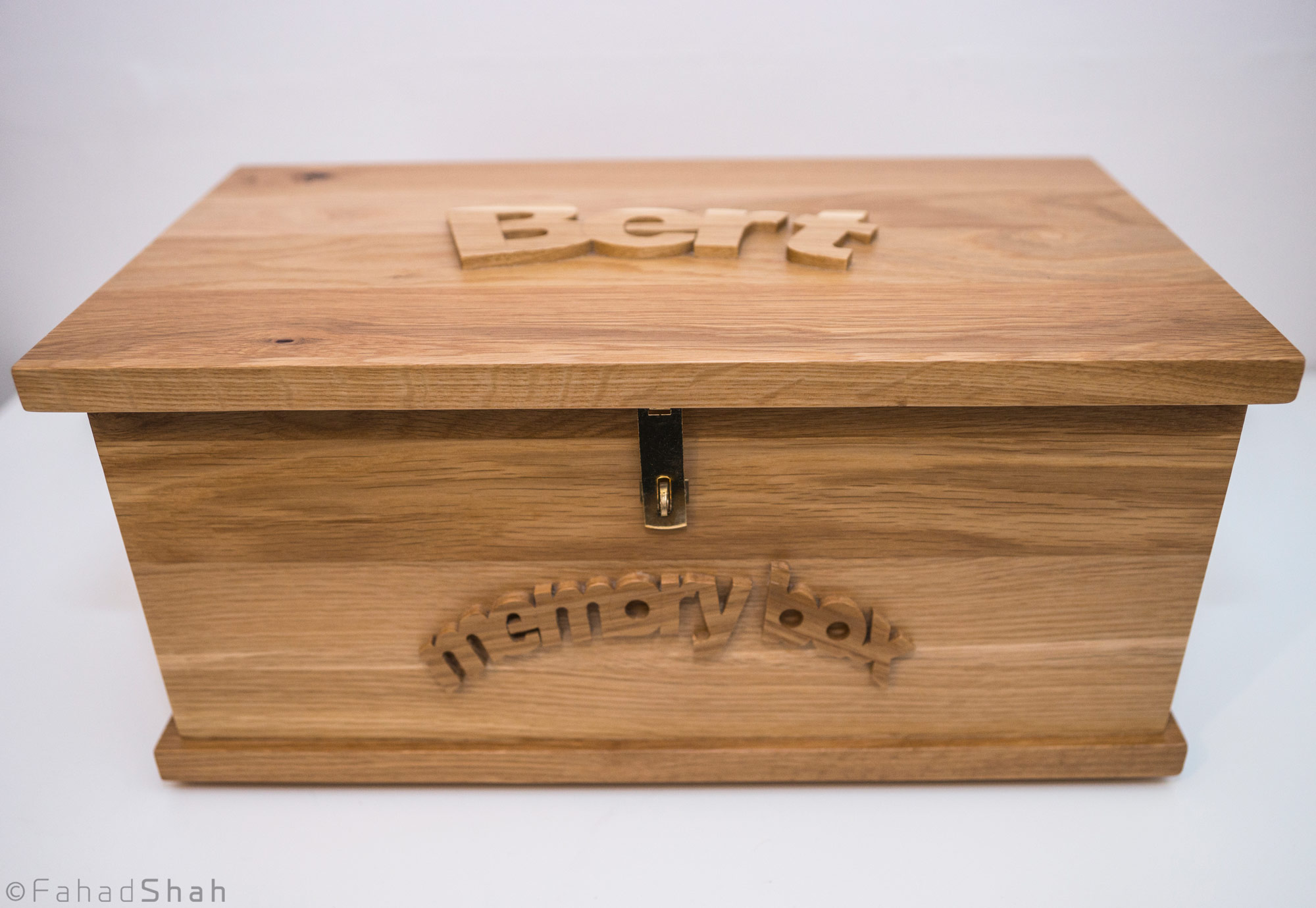 Oak personalised memory box
