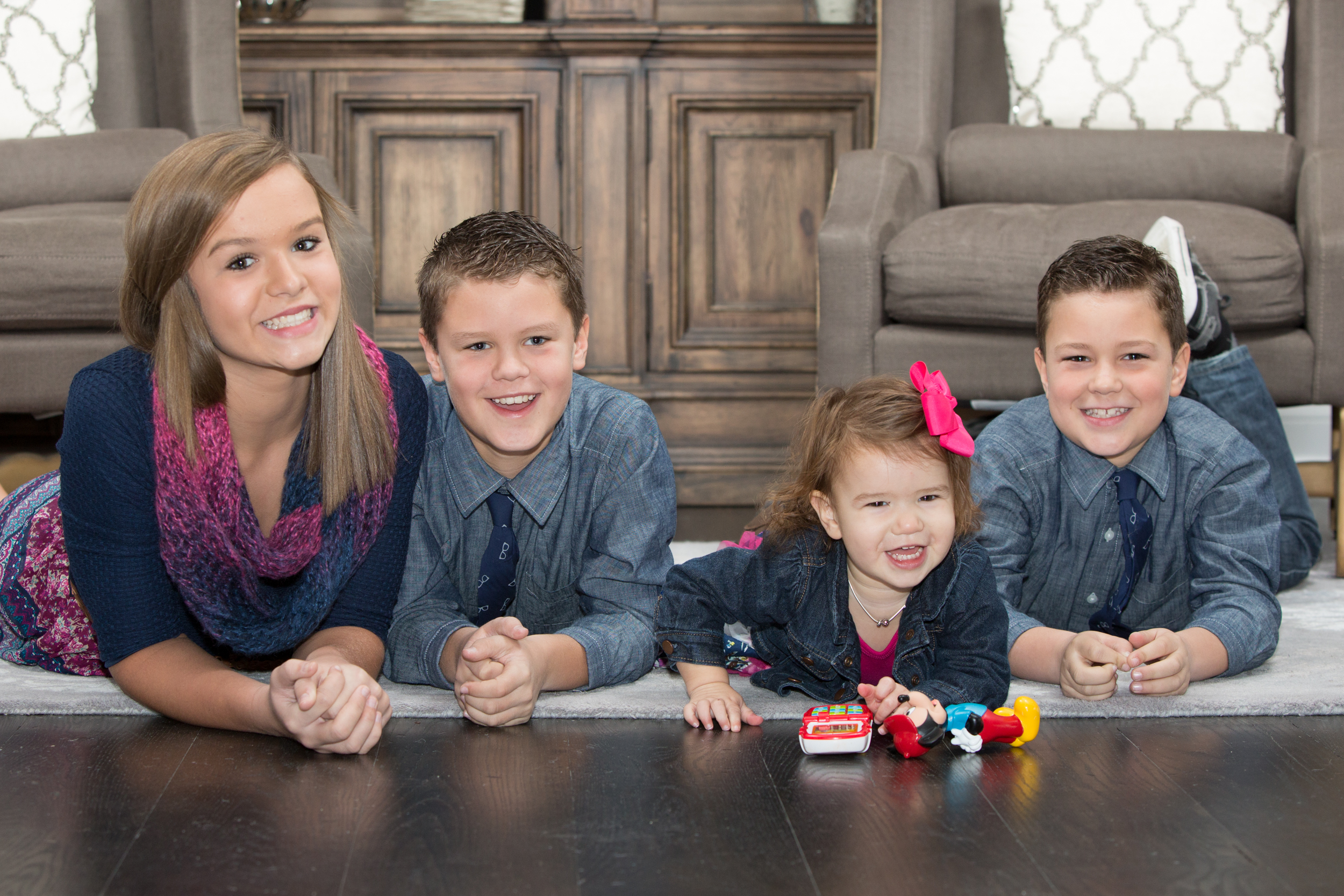 009_032_Ahoyt Family Portraits Fall 2014 - 2500px - 8x10.jpg
