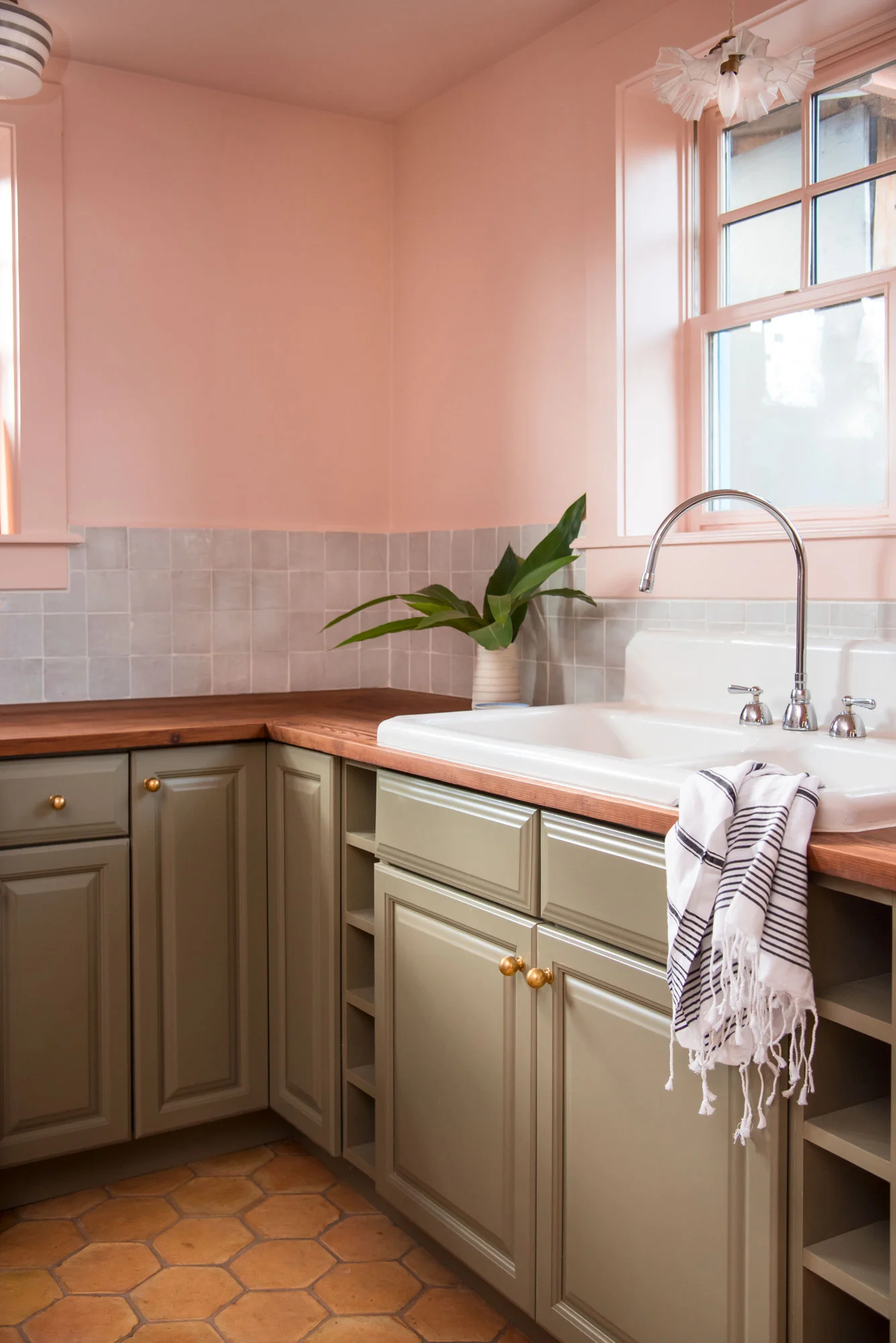 Logan_Killen_Interiors_Kitchens_03.jpg