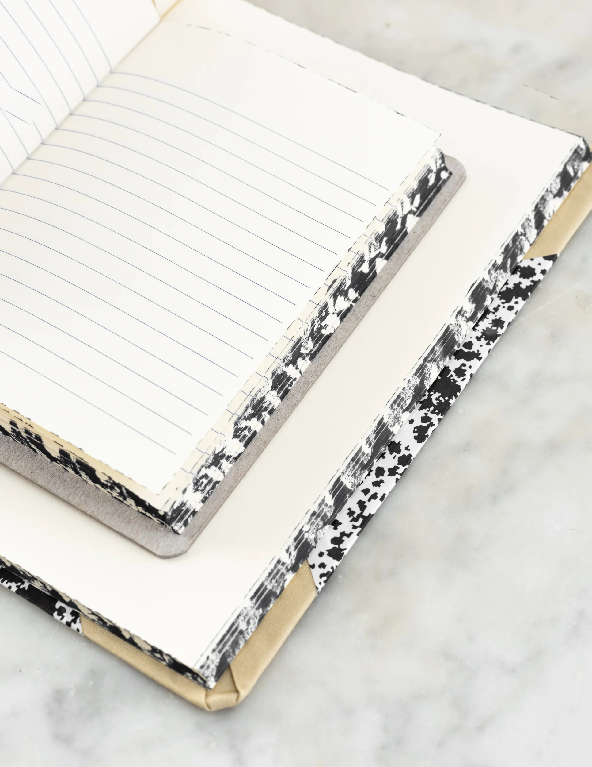 SUNDAY_SHOP_MARBLE_NOTEBOOKS_BW-6.jpg