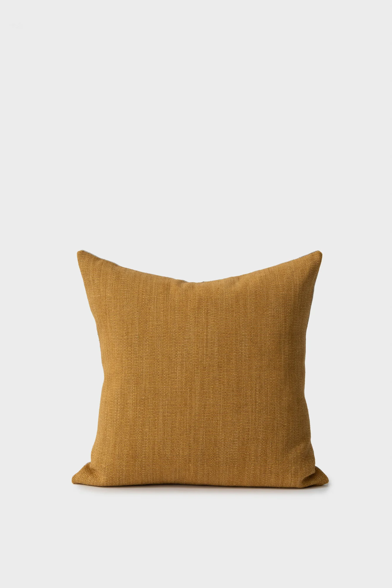 SUNDAY_SHOP_SUMMER_CUSTOM_PILLOWS-4.jpg