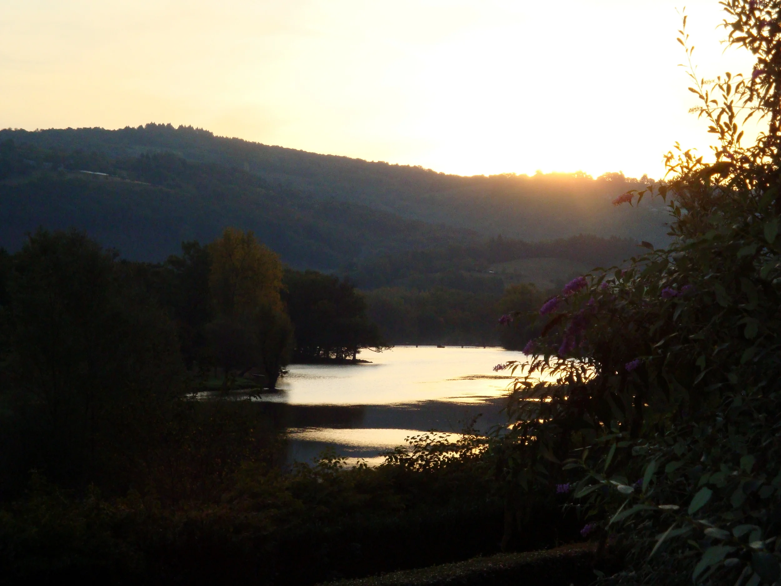 Sunrise over the river.JPG