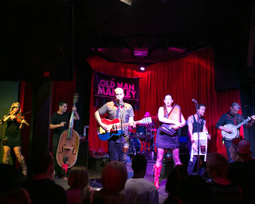 GEAR:   M80   |   RADIUS   |   VIOLIN PICKUP     VENUE DI   |   PARA DI