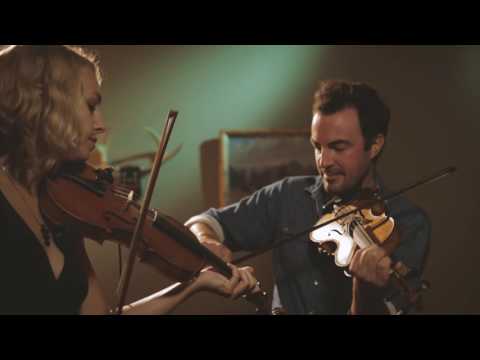 Joel Savoy & Kelli Jones | Attakapas Trail/Reel des nez Piques