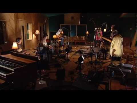 Alison Krauss & Brad Paisley - Whiskey Lullaby