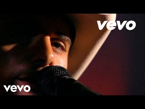 Brad Paisley - She's Everything
