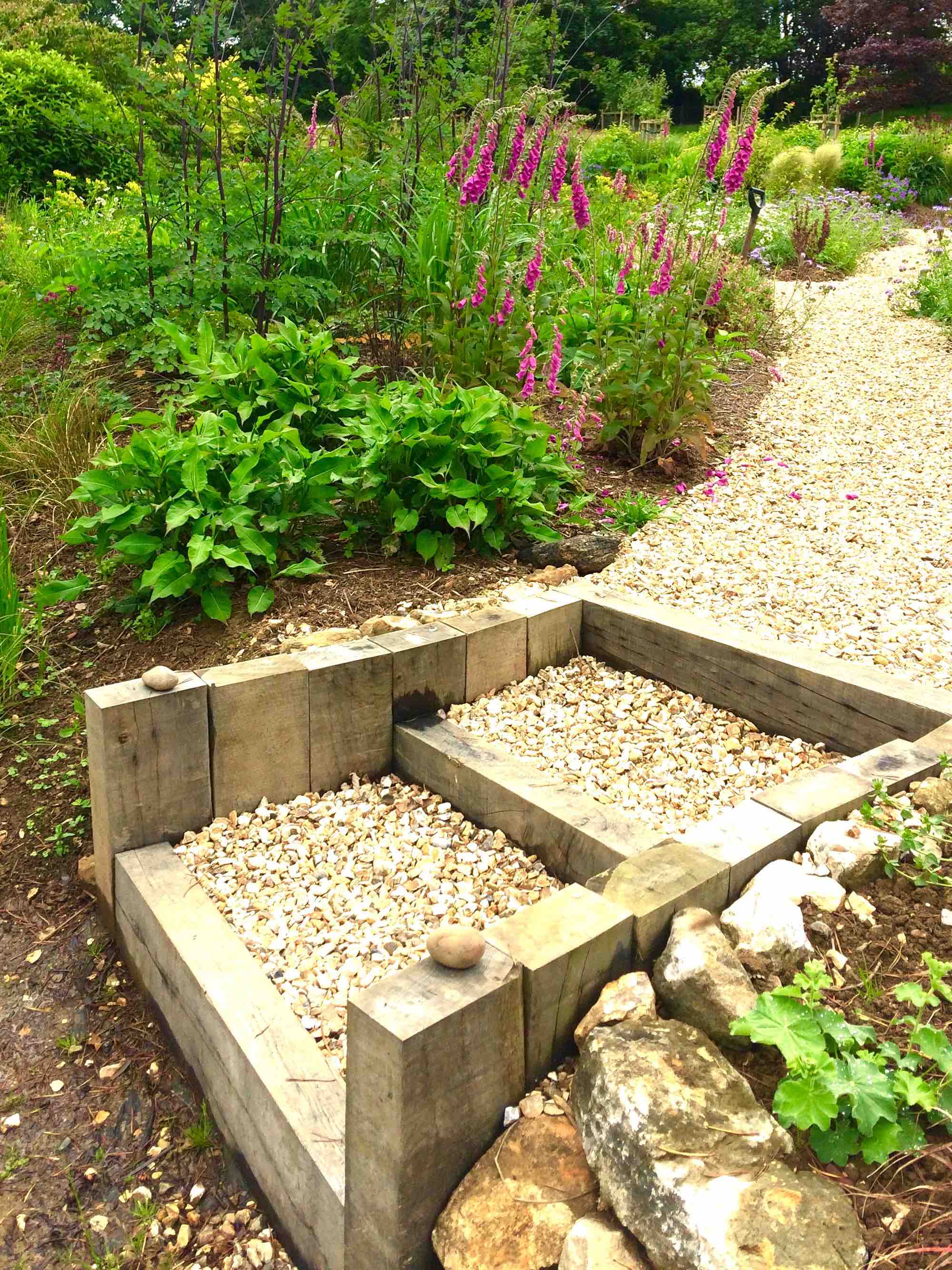 Oak and gravel steps