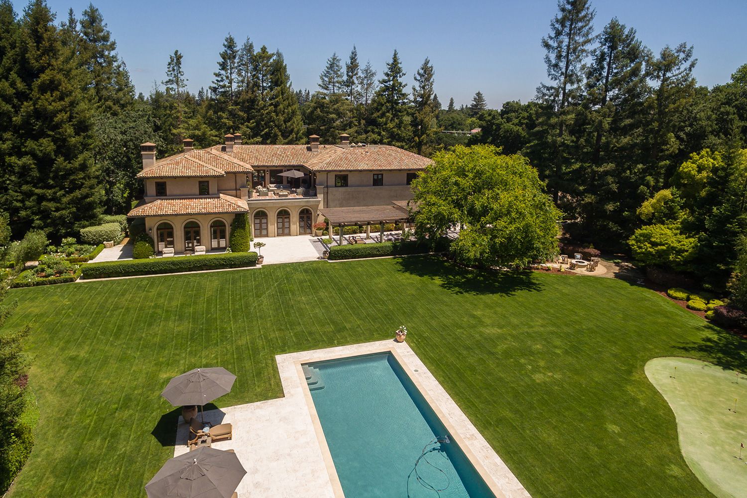 Never Judge a Book by it’s cover – but a house? That’s a different story. 