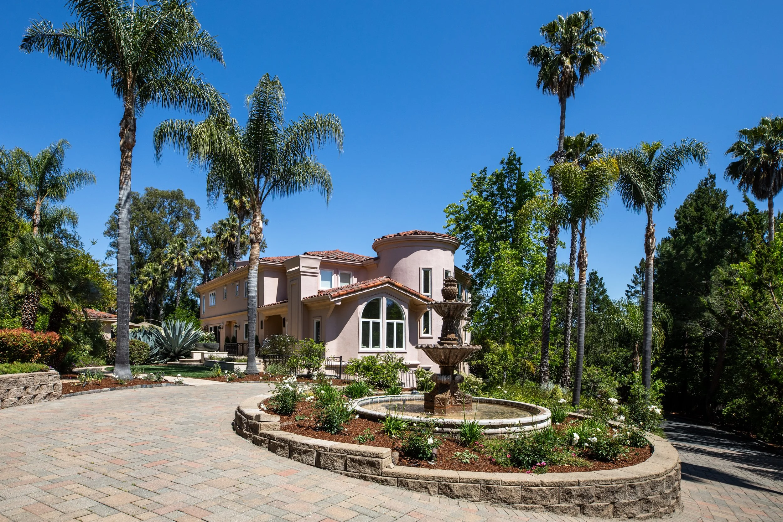 1-Atherton_Matt_Anello-8489-MLS.jpg