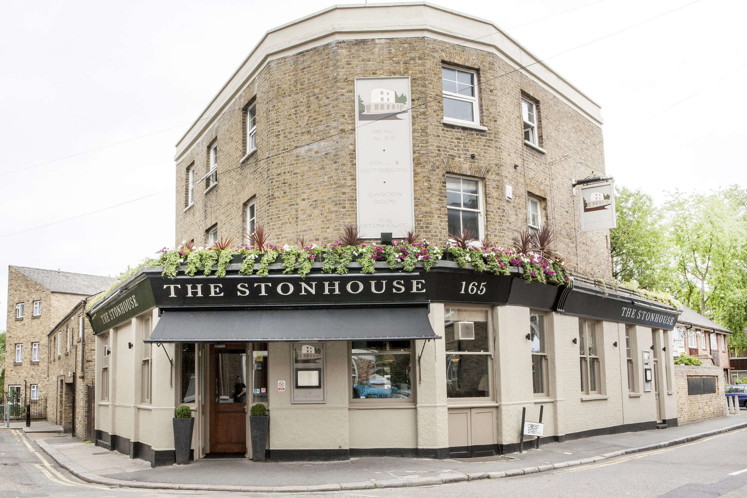The-Stonhouse-1.jpeg