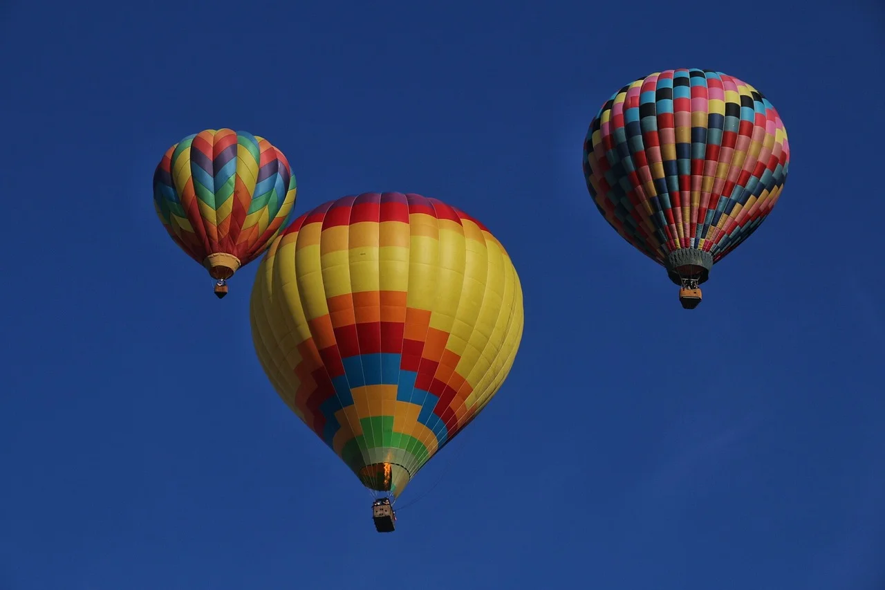 balloons-1980878_1280.jpg