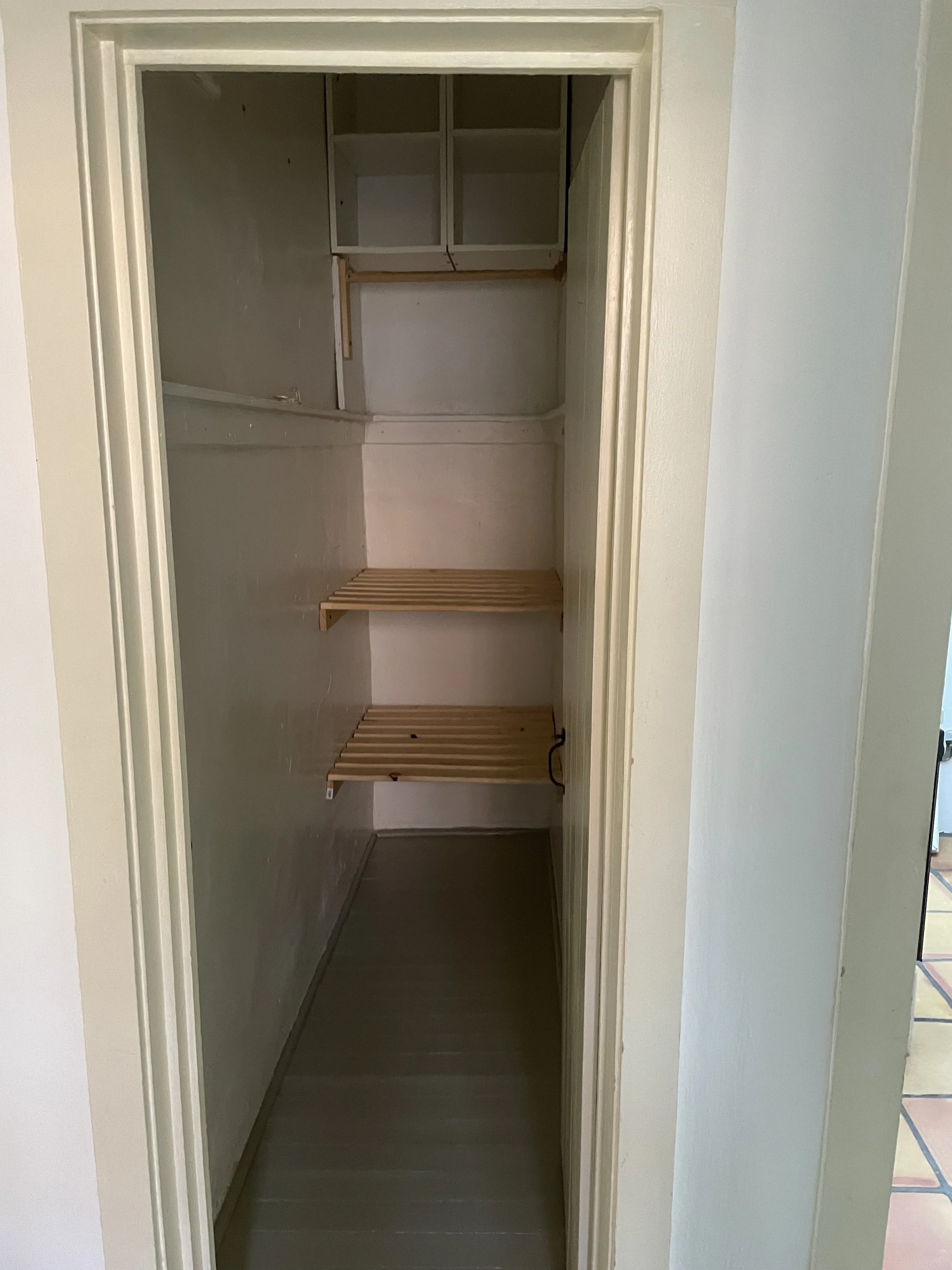 Apartment 7 - 2025 - image 16.jpg